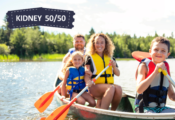 Une famille sur un bateau