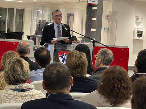 Mre. Cybulsky doing a conference